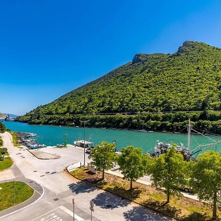 Seafront Villa Andrijana - Happy Rentals Plomin Zewnętrze zdjęcie