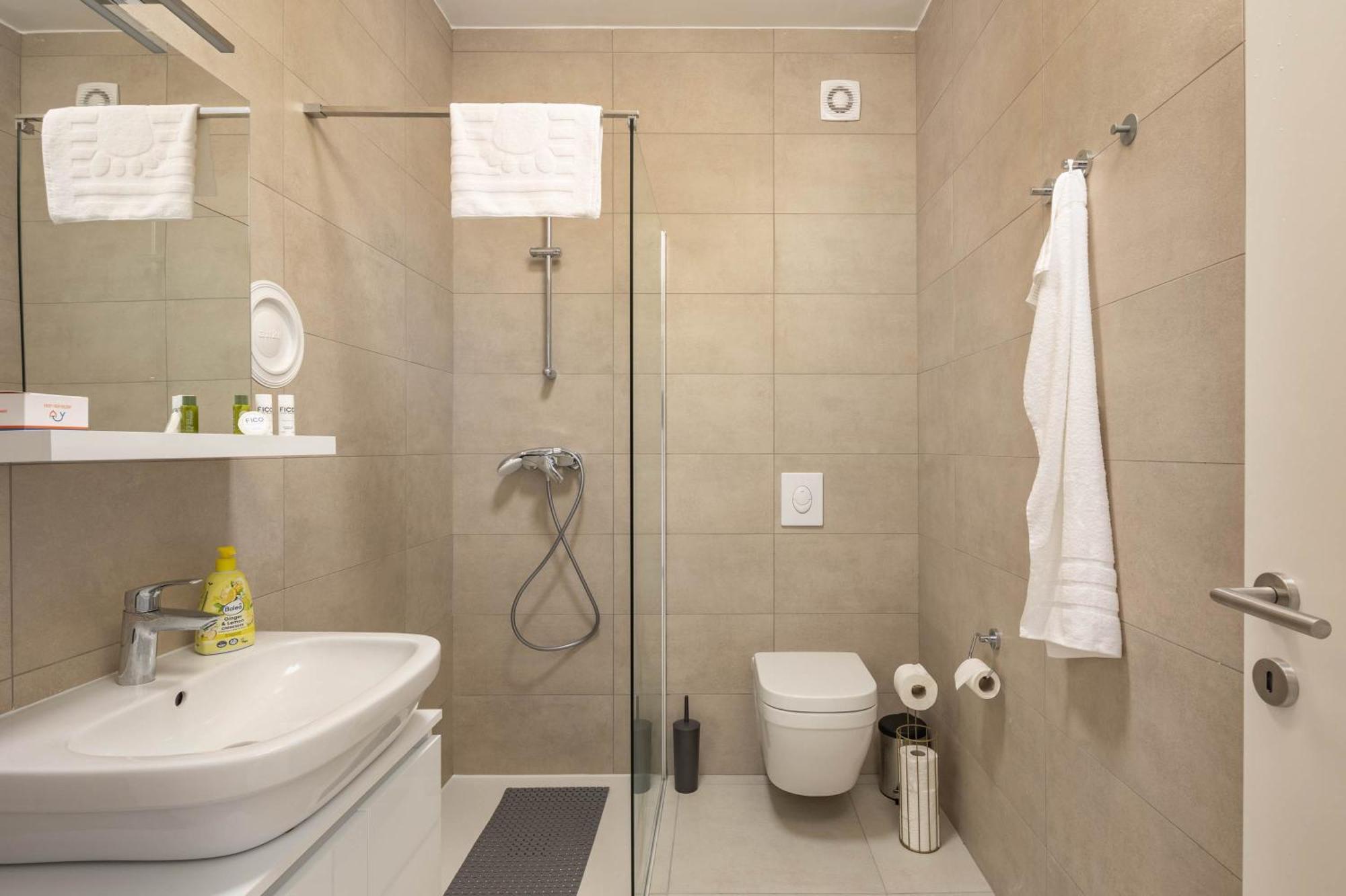 Seafront Villa Andrijana - Happy Rentals Plomin Zewnętrze zdjęcie