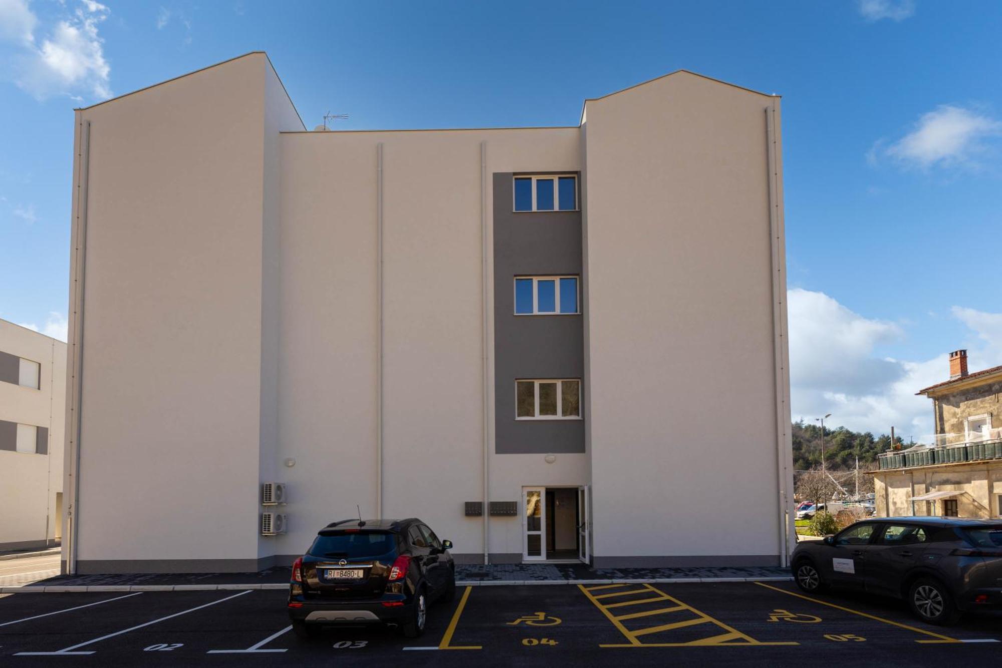 Seafront Villa Andrijana - Happy Rentals Plomin Zewnętrze zdjęcie